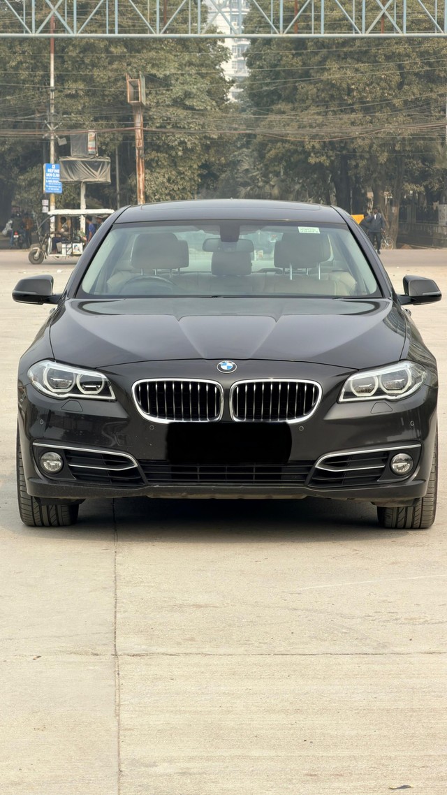 Second-hand 2016 BMW 5 Series 520d Luxury Line for sale in Lucknow-3