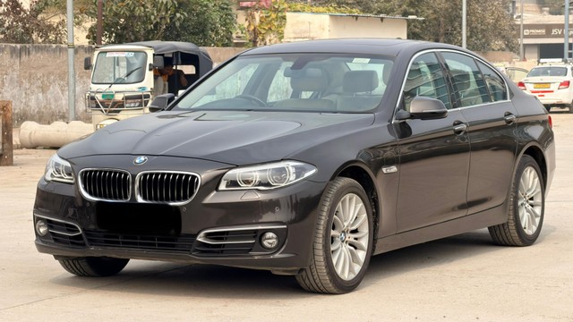 Second-hand 2016 BMW 5 Series 520d Luxury Line for sale in Lucknow-5