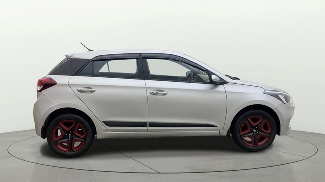 Second-hand 2017 Hyundai i20 Asta 1.4 CRDi for sale in Hyderabad-12