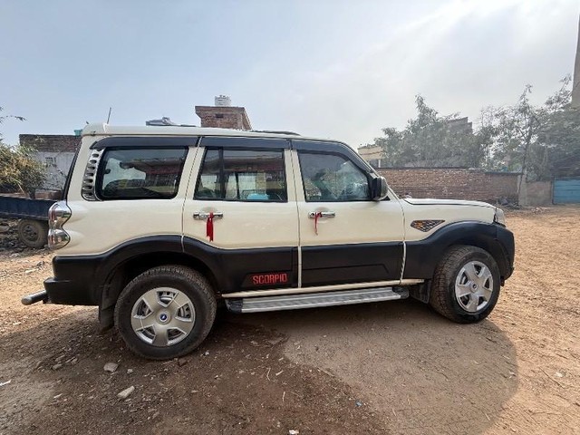 Second-hand 2017 Mahindra Scorpio BSIV for sale in Bhagalpur-7