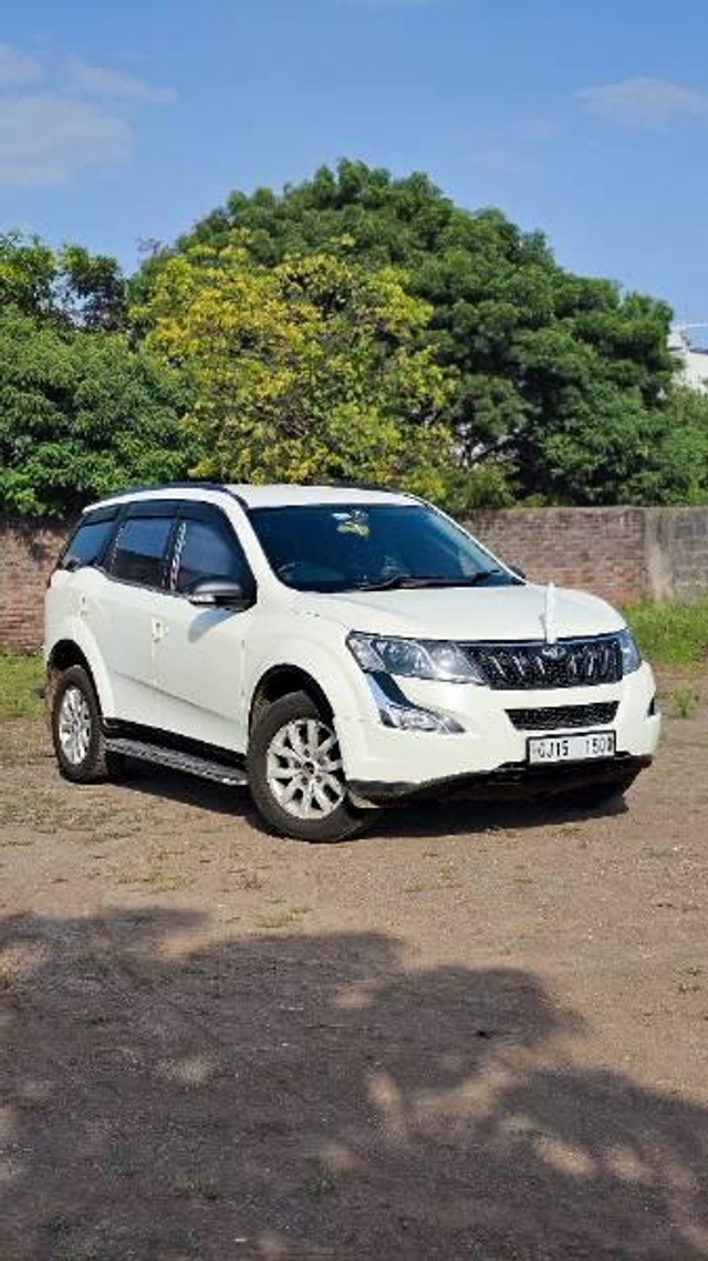 Second-hand 2018 Mahindra XUV500 Sportz MT AWD for sale in Jasdan-12