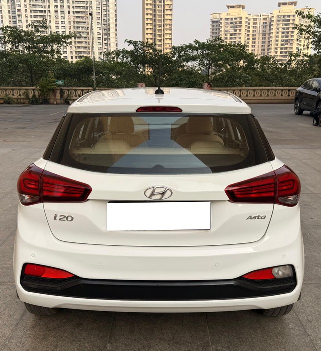 Second-hand 2018 Hyundai i20 1.2 Asta for sale in Thane-3