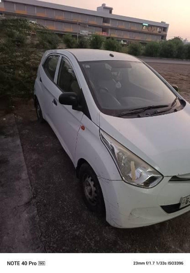 Second-hand 2014 Hyundai EON Era for sale in Junagadh-1