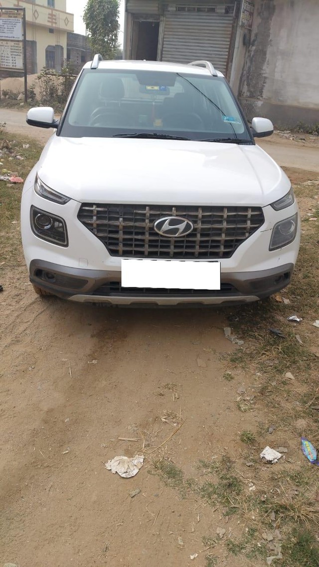 Second-hand 2021 Hyundai Venue S Plus for sale in Renukoot-1