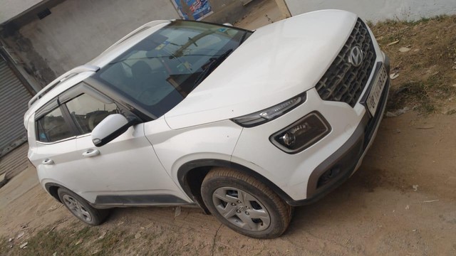 Second-hand 2021 Hyundai Venue S Plus for sale in Renukoot-2