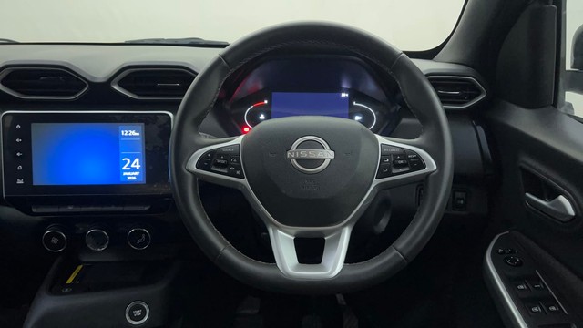 Second-hand 2024 Nissan Magnite Turbo CVT XV Premium for sale in Bangalore-39