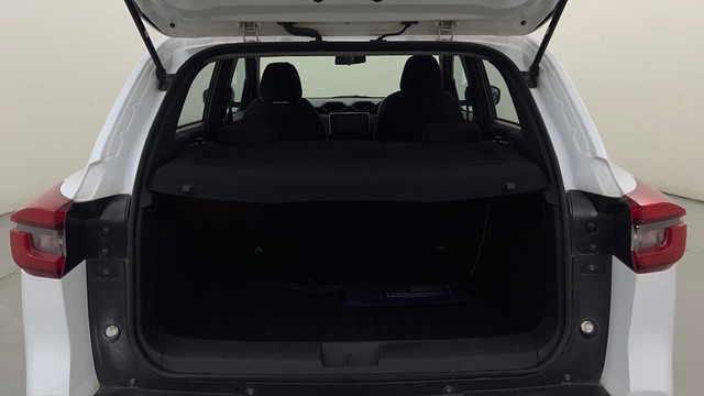 Second-hand 2024 Nissan Magnite Turbo CVT XV Premium for sale in Bangalore-9