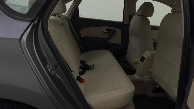 Second-hand 2013 Volkswagen Vento 1.0 TSI Highline for sale in Mysore-32