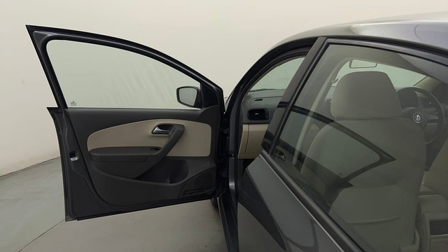 Second-hand 2013 Volkswagen Vento 1.0 TSI Highline for sale in Mysore-34