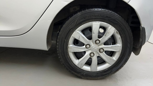 Second-hand 2013 Hyundai EON Magna for sale in Mysore-19