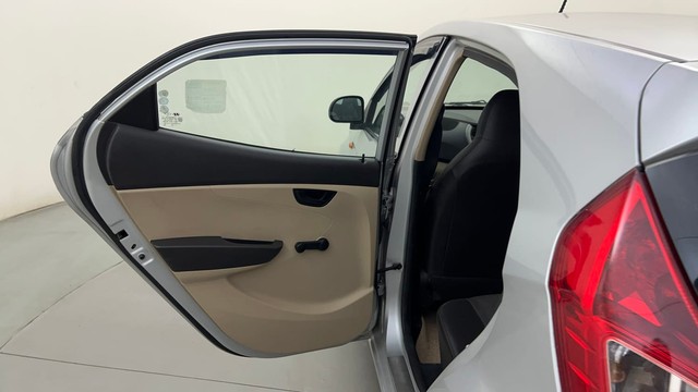 Second-hand 2013 Hyundai EON Magna for sale in Mysore-28