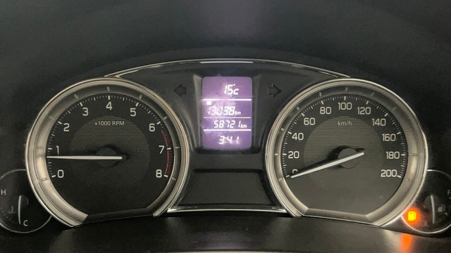 Second-hand 2016 Maruti Ciaz ZXi for sale in Kolkata-13