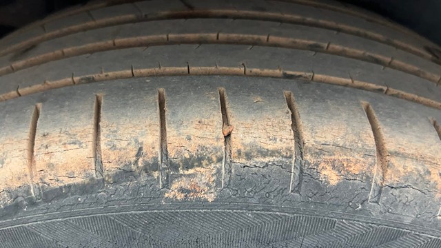 Second-hand 2016 Maruti Ciaz ZXi for sale in Kolkata-23