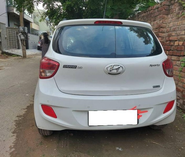 Second-hand 2016 Hyundai Grand i10 Sportz for sale in Panipat-3