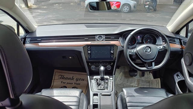 Second-hand 2018 Volkswagen Passat 2.0 TDI AT Highline for sale in Coimbatore-16