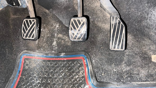 Second-hand 2013 Maruti Swift VXI for sale in Coimbatore-14