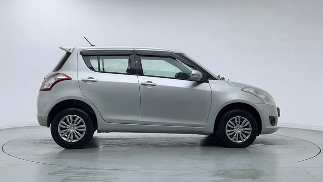 Second-hand 2013 Maruti Swift VXI for sale in Coimbatore-2