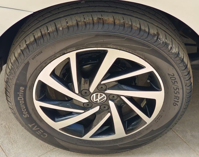 Second-hand 2022 Volkswagen Virtus Topline AT BSVI for sale in Bangalore-7