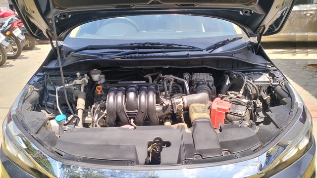 Second-hand 2022 Honda City V MT for sale in Coimbatore-6