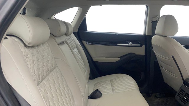 Second-hand 2022 Kia Seltos HTX G for sale in Bangalore-9