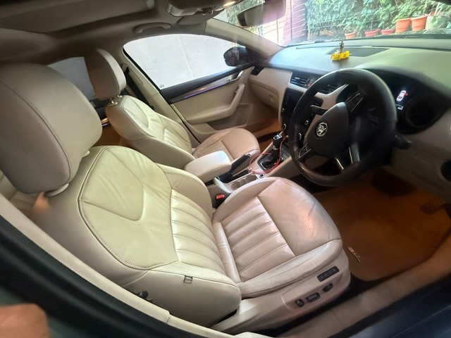 Second-hand 2019 Skoda Octavia 2.0 TDI AT Style Plus for sale in Hyderabad-5