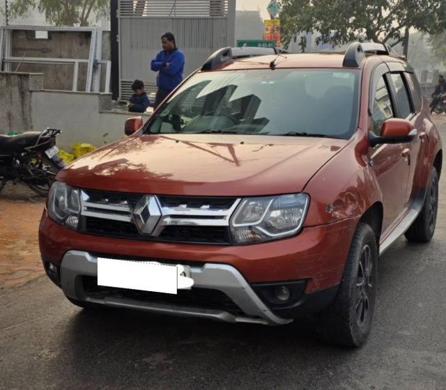 Second-hand 2016 Renault Duster 110PS Diesel RxZ AMT for sale in Noida-3