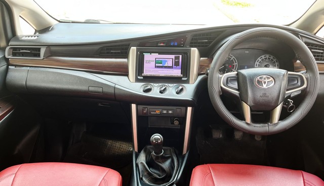 Second-hand 2018 Toyota Innova Crysta 2.4 G MT BSIV for sale in Ahmedabad-7