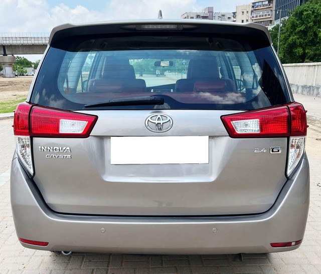 Second-hand 2018 Toyota Innova Crysta 2.4 G MT BSIV for sale in Ahmedabad-1