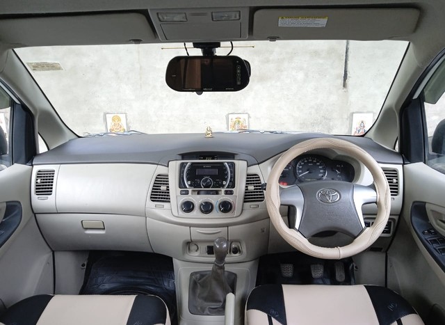Second-hand 2013 Toyota Innova 2.5 GX (Diesel) 7 Seater for sale in Ahmedabad-3