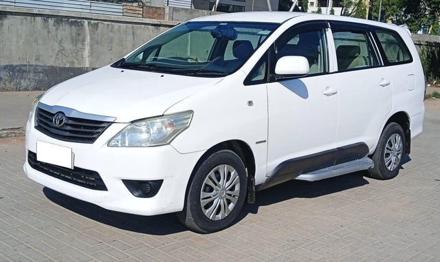 Second-hand 2013 Toyota Innova 2.5 GX (Diesel) 7 Seater for sale in Ahmedabad-5