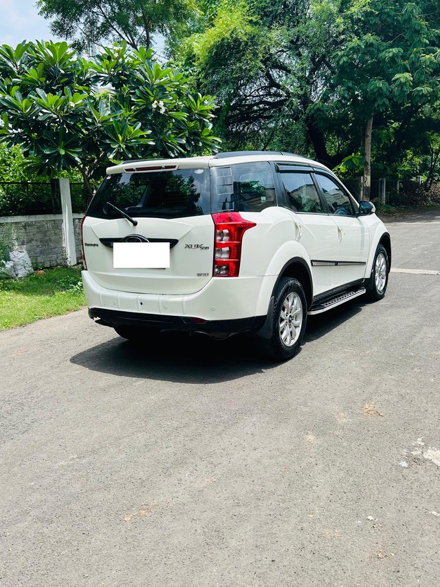 Second-hand 2017 Mahindra XUV500 R W10 FWD for sale in Nagpur-8