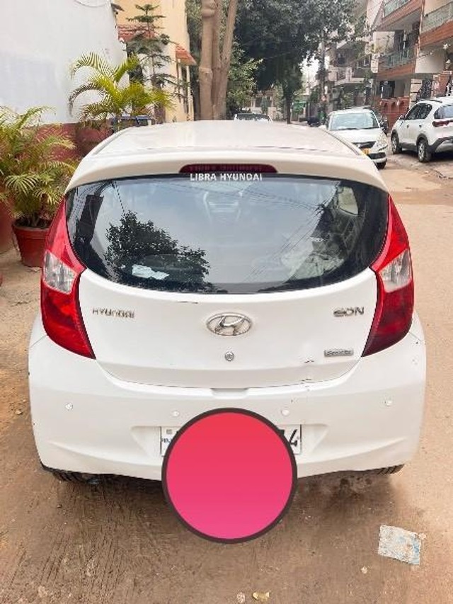 Second-hand 2012 Hyundai EON Sportz for sale in Gurgaon-1