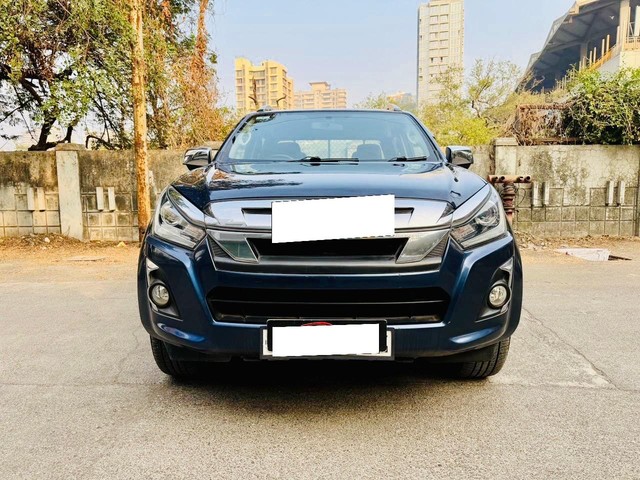 Second-hand 2023 Isuzu V-Cross 4x4 Z BSVI for sale in Mumbai-5