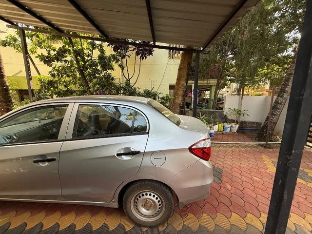 Second-hand 2018 Honda Amaze E i-VTEC for sale in Tilakwadi-4
