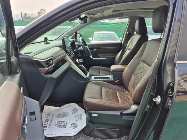 Second-hand 2023 Toyota Innova Hycross ZX(O) Hybrid BSVI for sale in Mumbai-15