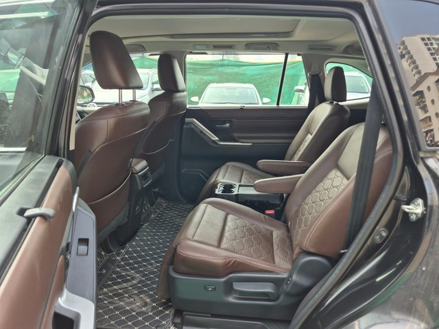 Second-hand 2023 Toyota Innova Hycross ZX(O) Hybrid BSVI for sale in Mumbai-18
