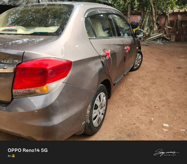 Second-hand 2013 Honda Amaze S i-Vtech for sale in Howrah-11