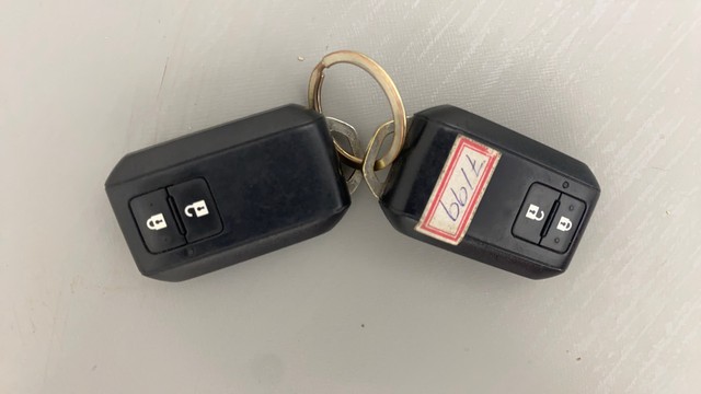 Second-hand 2019 Maruti Swift ZXI Plus AMT for sale in Bangalore-21