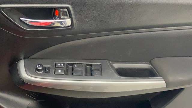 Second-hand 2019 Maruti Swift ZXI Plus AMT for sale in Bangalore-17