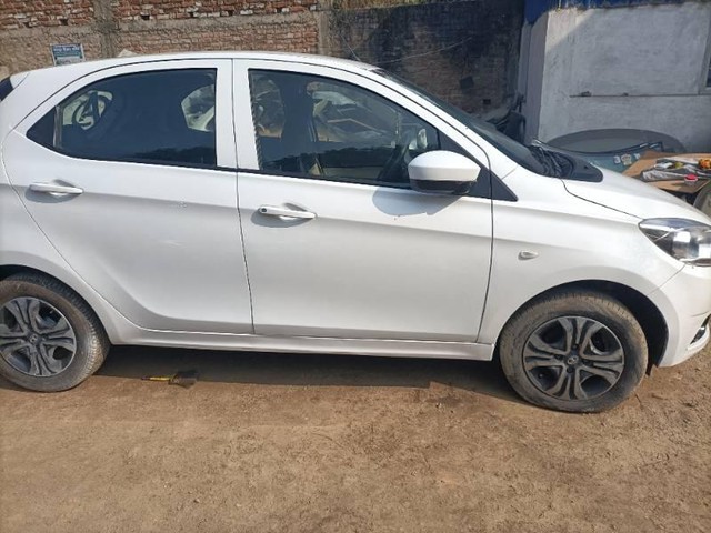 Second-hand 2019 Tata Tiago XZ for sale in Samastipur-1