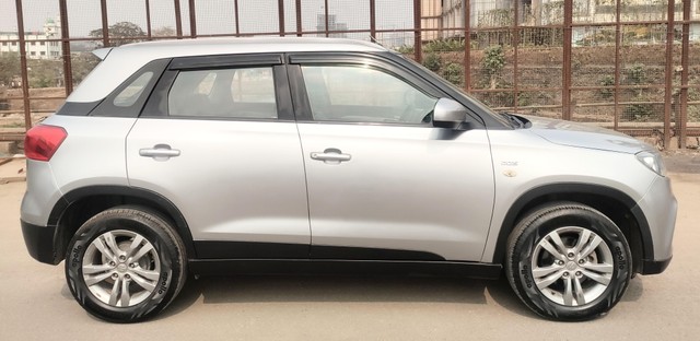 Second-hand 2016 Maruti Vitara Brezza ZDi for sale in Thane-1