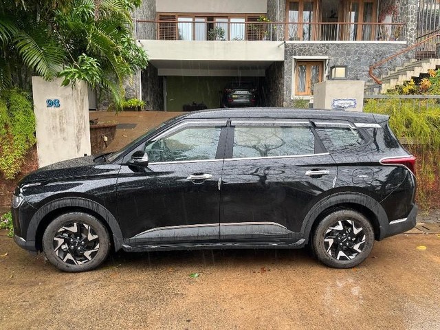 Second-hand 2025 Kia Carens Premium Diesel for sale in Ponda-3