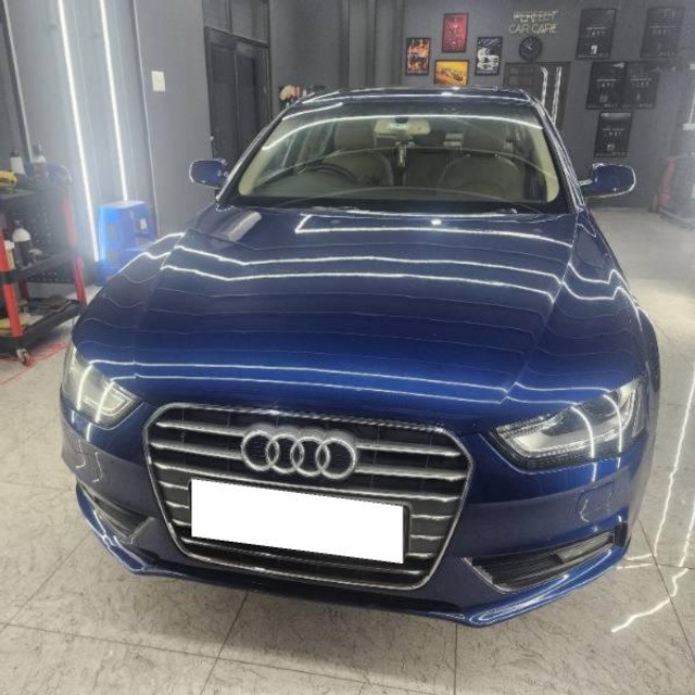 Second-hand 2015 Audi A4 35 TDI Premium for sale in Kachchh-2