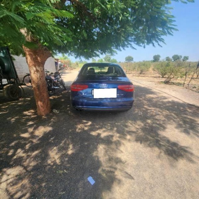 Second-hand 2015 Audi A4 35 TDI Premium for sale in Kachchh-1