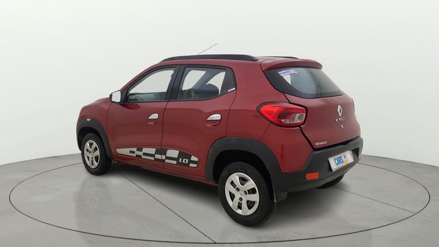 Second-hand 2018 Renault KWID 1.0 RXT for sale in Ahmedabad-4