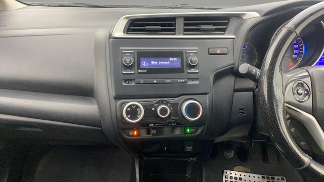 Second-hand 2017 Honda WR-V i-VTEC S for sale in Ahmedabad-22