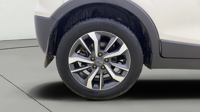 Second-hand 2021 Mahindra XUV300 W8 Diesel BSVI for sale in Ahmedabad-25