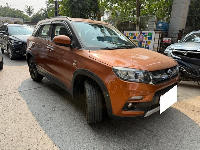 Second-hand 2018 Maruti Suzuki Vitara Brezza ZDi AMT for sale in Mumbai-3
