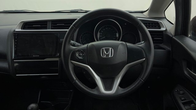 Second-hand 2016 Honda Jazz VX for sale in Mysore-28