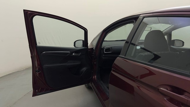 Second-hand 2016 Honda Jazz VX for sale in Mysore-30